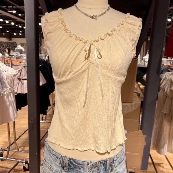 Brandy Melville Tops - Brandy Melville Malena Top